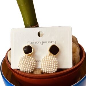 Elegant & Stylish Black & Faux Pearl Geometric Two Square Style Fashion Earrings
